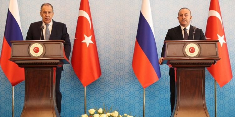 Rusya Dışişleri Bakanı Lavrov: Karadeniz Tahıl Anlaşması’nı sonlandırabiliriz