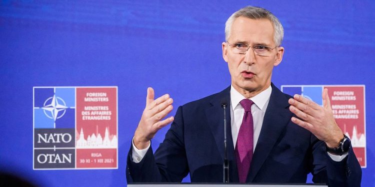 NATO Genel Sekreteri, Rusya’nın Ukrayna’yı işgalinin ardından ilk kez Kiev’e gitti