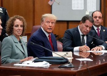 Hakim karşısına çıkan eski ABD Başkanı Trump’a 34 suçlama yöneltildi