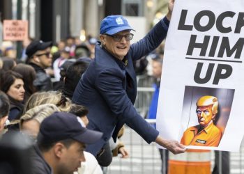 ABD siyaset tarihinde bir ilk: Eski Başkan Donald Trump mahkemeye teslim oluyor