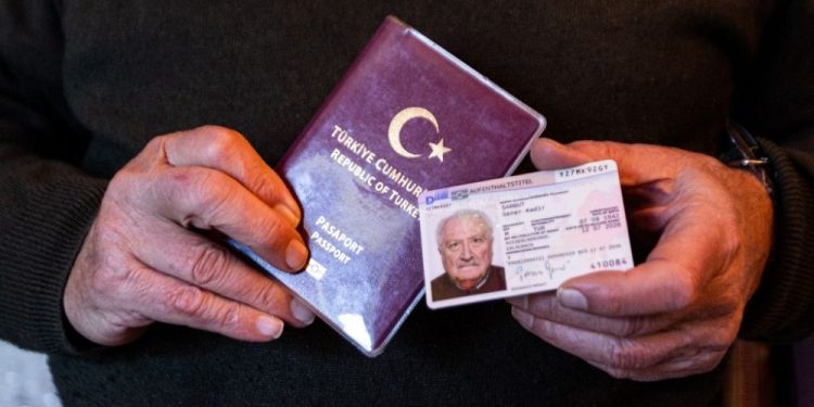 Almanya’da yaşayan Türklerin gözü yeni vatandaşlık yasasında