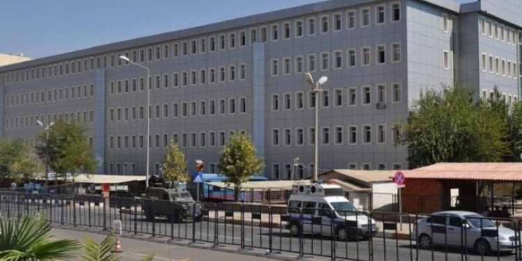 33 barodan ortak açıklama: Yasak ve kısıtlama kaldırılsın