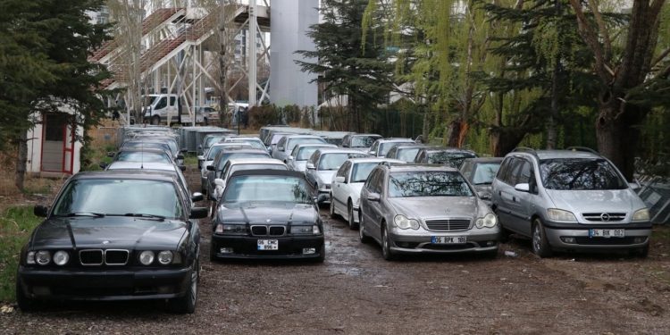 45 ilde kaçak oto baskınları: 150 gözaltı, 219 firari