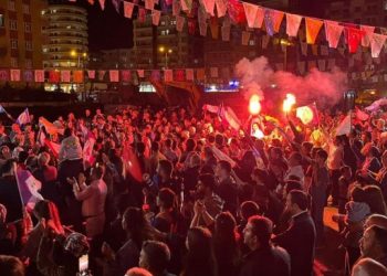 Yeşil Sol Peyas’ta halkla buluştu: İmralı tecridini kıracağız