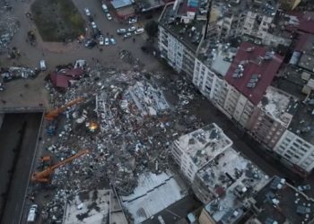 SES’ten deprem raporu: Sağlık yönetimi enkaz altında kaldı