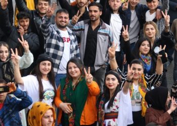 Yeşil Sol Gençlik’ten seçim şöleni: AKP iktidarını göndereceğiz