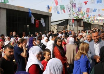 Yeşil Sol Parti Hatay’da çalmadık kapı bırakmıyor