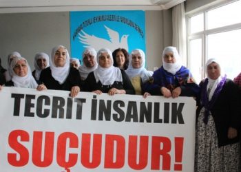 Annelere yönelik polis saldırısı ve gözaltı kınandı