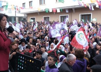 Buldan sandıkları kadınlara emanet etti: Adres Yeşil Sol