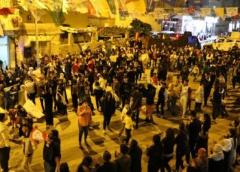 Nisêbîn’de kadın seçim bürosuna yoğun ilgi