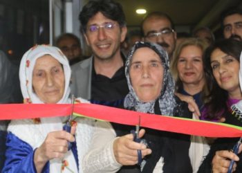 Çukurova’da açılışlara kadınlar damga vurdu