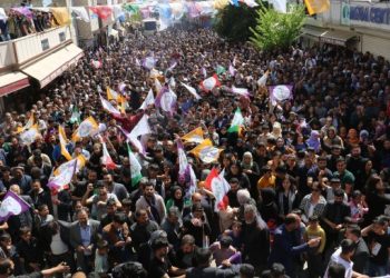 Wêranşar’da miting gibi açılış