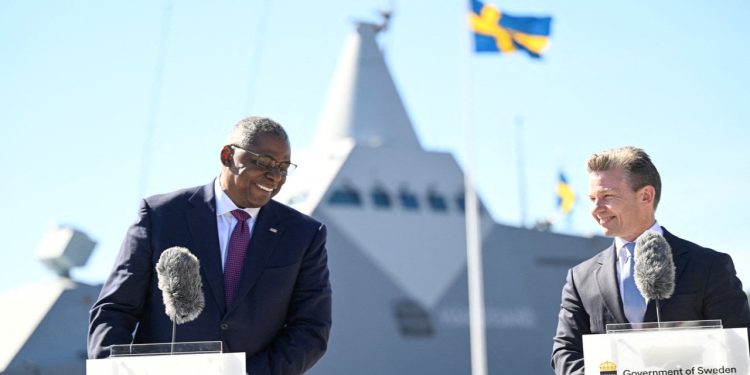 ABD Savunma Bakanı'ndan NATO açıklaması: Türkiye'yi İsveç'in katılımını onaylamaya teşvik ediyoruz