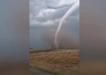 ABD'de meydana gelen hortum nedeniyle en az beş kişi öldü