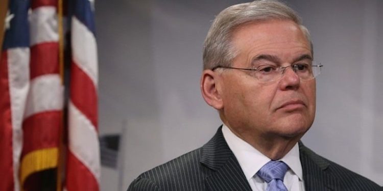 ABD'li senatör Menendez: Türkiye'nin F-16 almasına hala karşıyım