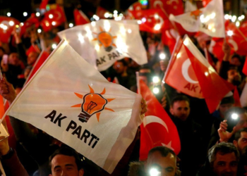 AKP listelerini yorumladı: 'Dönekler kampı gibi'