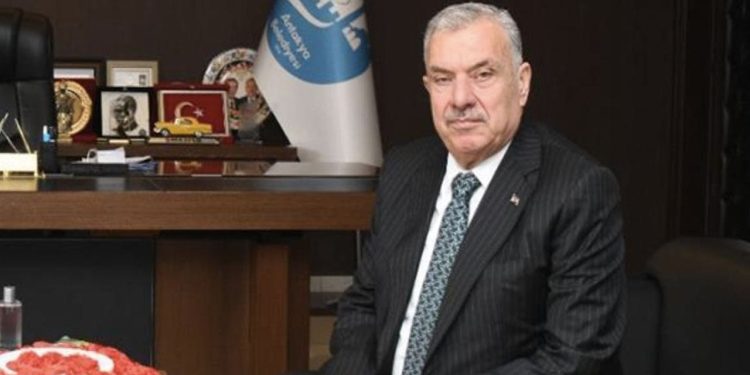 AKP’li başkanın kardeşi kiraladığı iş makinasını parçalara bölerek sattı