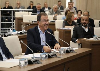 AKP’li belediye 1.7 milyon TL’yi elden dağıtmış
