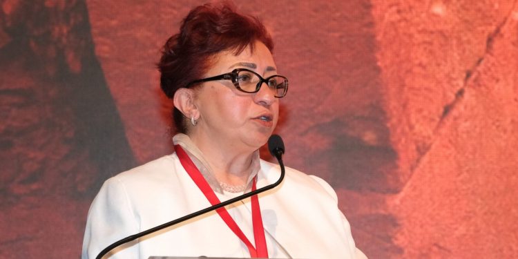 AKP’nin WhatsApp propaganda grubunun yöneticisi rektör Edibe Sözen çıktı