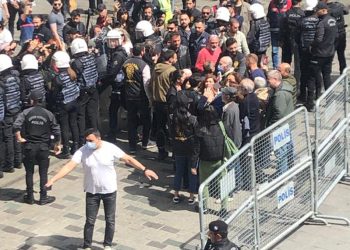 AYM kararına rağmen polis yine gözaltına almıştı; Cumartesi Anneleri serbest bırakıldı