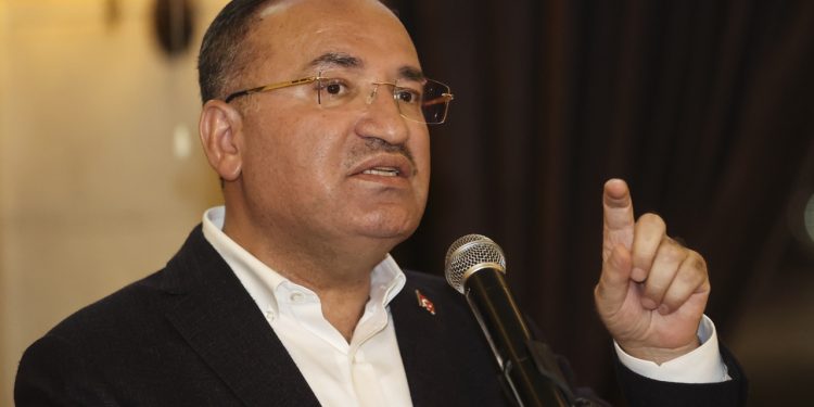 Adalet Bakanı Bozdağ, Abdullah Öcalan ile görüşme iddiasını yalanladı: Böyle bir görüşme yoktur; 'Vardır' diyenler yalan söylüyorlar
