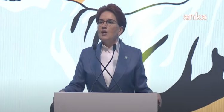 Akşener: Çevrilen onca dümene, barikatlara hatta kurşunlara rağmen biz hala buradayız