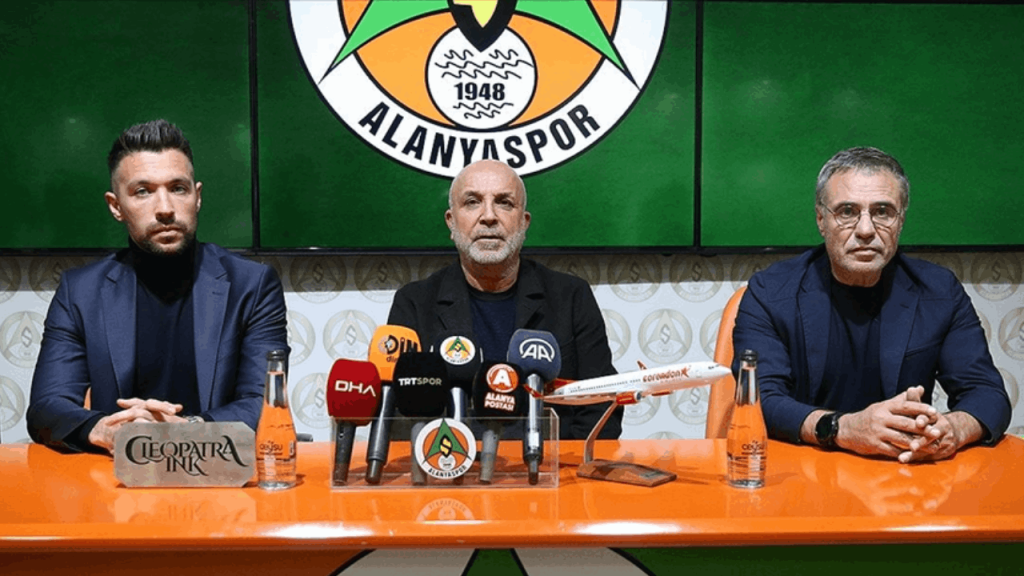 Alanyaspor Ersun Yanal'la yollarını ayırdı