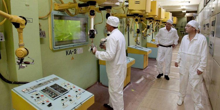 Almanya Rus nükleer sektörüne yaptırım istedi