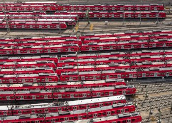 Almanya’da Cuma sabahı tüm trenler duracak