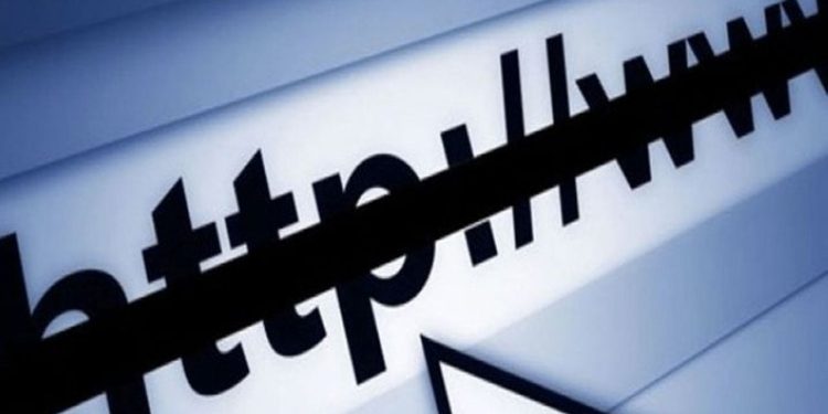 Altaylı ve Saymaz’ın yazılarına erişim engeli: ‘HÜDA PAR istedi’