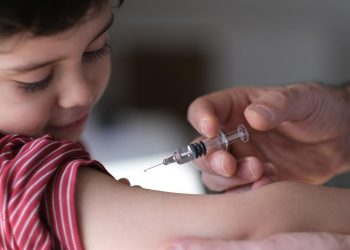 Aşılara güven azaldı, milyonlarca çocuk hiç aşı olmadı