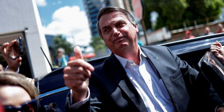 Aşırı sağcı Bolsonaro polise ifade verdi