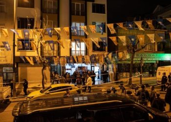 Bahçelievler AKP seçim bürosu önünde ateş açan iki kişi tutuklandı
