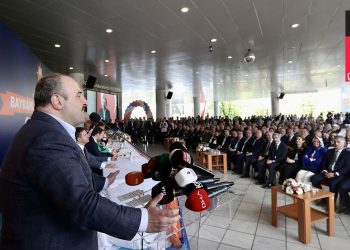 Bakan Varank'tan İmamoğlu'na: Bu senin annesiz babasız son bayramın olacak