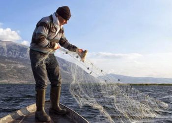 Balıkçılar son kez ağ attı: Av yasağı başladı
