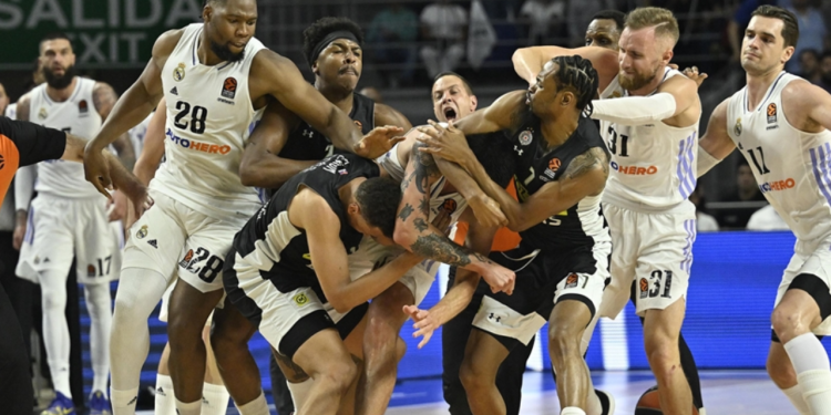 Basketbolcular birbirlerine girdi: Real Madrid kaptanı özür diledi