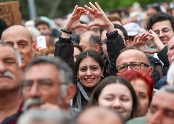 Bay Kemal bir karar vermiş; Alevi videosu bir kopuşun örneği