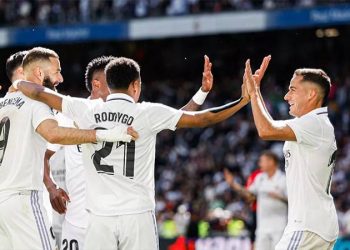 Benzema 7 dakikada hat-trick yaptı, Real Madrid Valladolid'e fark attı