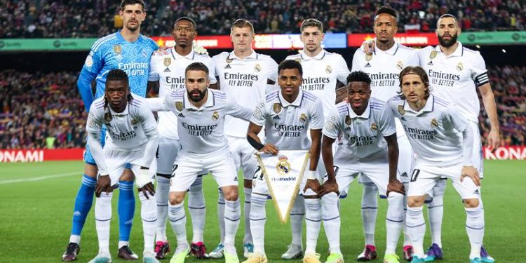 Benzema Camp Nou'da hat-trick yaptı; El Clasico'da Real Madrid farklı kazandı