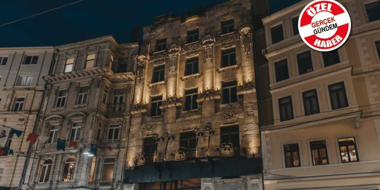 Beyoğlu'nun kraliçesi geri dönüyor: 123 yıllık Botter Apartmanı bugün İstanbulluya armağan ediliyor