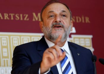 Bir zamanlar Bahçeli'nin sağ koluydu: Oktay Vural, İYİ Parti'ye neden katılmadığını yıllar sonra anlattı