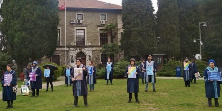 Boğaziçi Üniversitesi'nde bir ders engeli daha