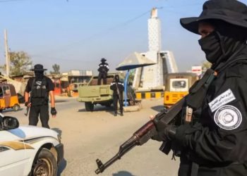 Britanya'ya yerleşmek için başvuran Afgan çalışandan Taliban imzalı belge istendi