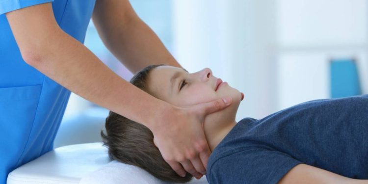 'Bu yaşta normal' deyip geçmeyin: Çocukluk çağı kanserlerinin belirtilerine dikkat