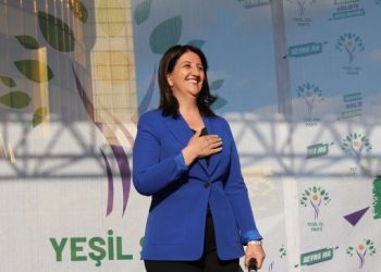 Buldan: Bu tercih demokrasi ve faşizm arasında  Baş: Aydın’da Yeşil Sol mührüne basın