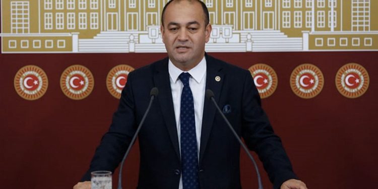 CHP'li Özgür Karabat: 'Kapalıçarşı'da karapara aklanıyor'