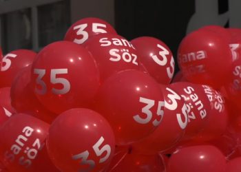 CHP'li gençlerden balonlu eylem: '15 Mayıs sabahı 'Günaydın Yalamak' diye haykıracağız'