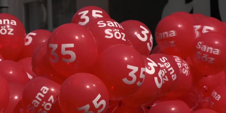 CHP'li gençlerden balonlu eylem: '15 Mayıs sabahı 'Günaydın Yalamak' diye haykıracağız'