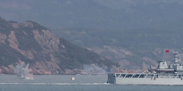 Çin, Tayvan liderinin ABD temaslarına öfkeli: Ada çevresinde askeri tatbikat başlattı