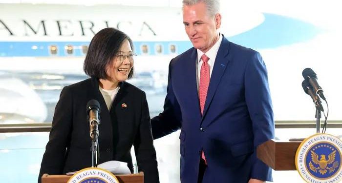 Çin, Tayvan liderinin Temsilciler Meclisi Başkanı'yla görüşmesinin ardından ABD vatandaşlarına yaptırım uyguladı